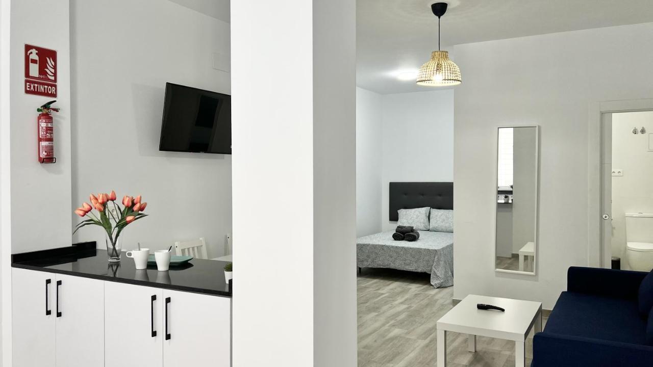 מאלגה Los Tilos Suites-Vialia מראה חיצוני תמונה